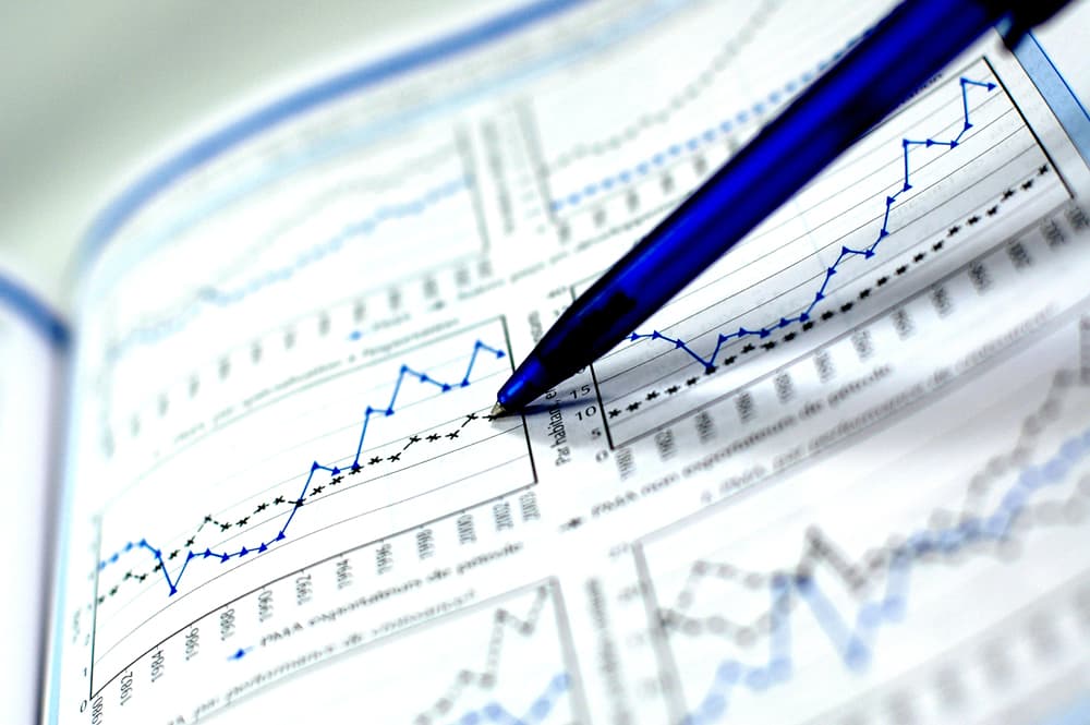 F Analyse 1 neu (jpg) | Motiv © Corgarashu - Fotolia.com | © Fotolia.com, März 2016