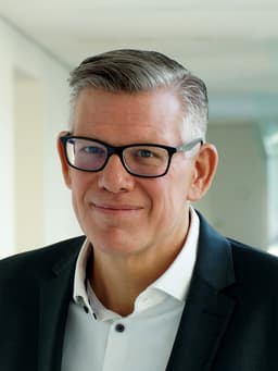 Nils (Becker (Portrait) | Motiv Nils Becker | © IHK Saarland, November 2022