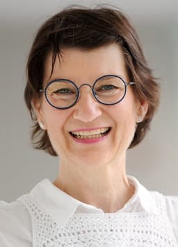 Porträt Isabell Bergmann (jpg) | April 2016 Porträt Isabell Bergmann (jpg) | April 2016